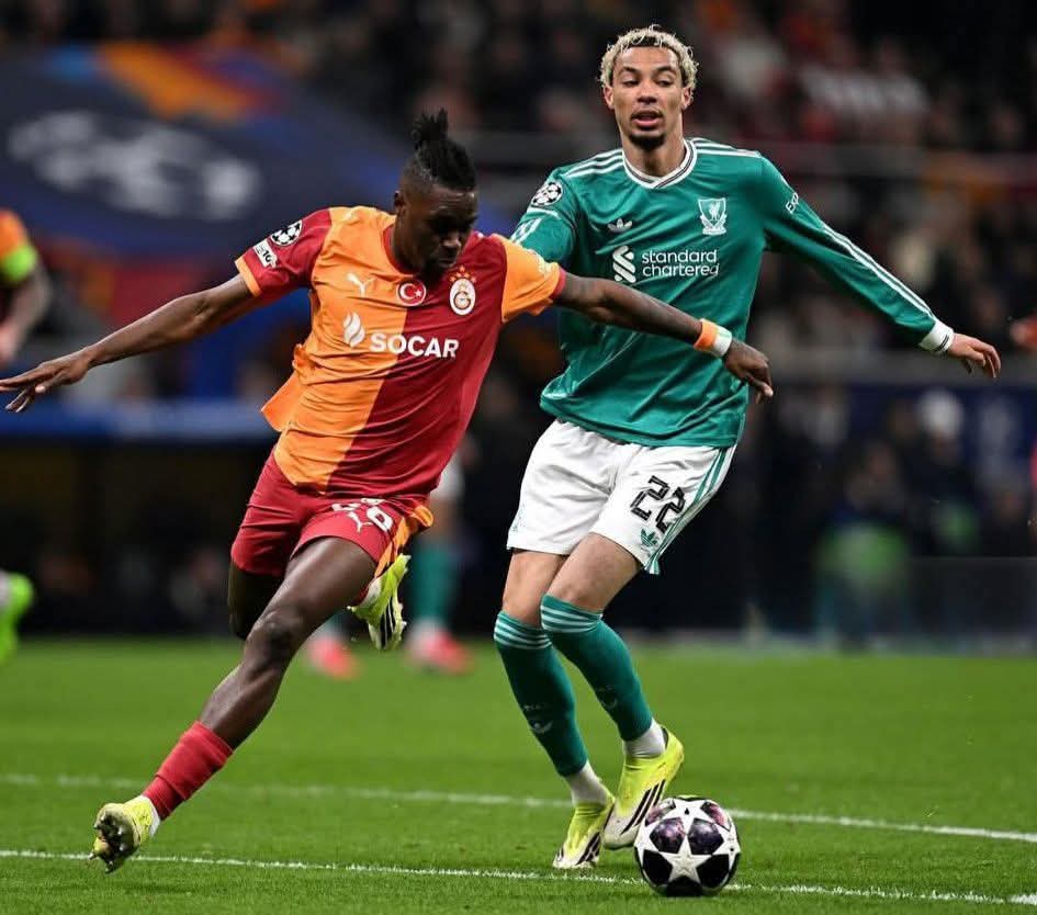 Wilfried Singo solide face à Liverpool FC !